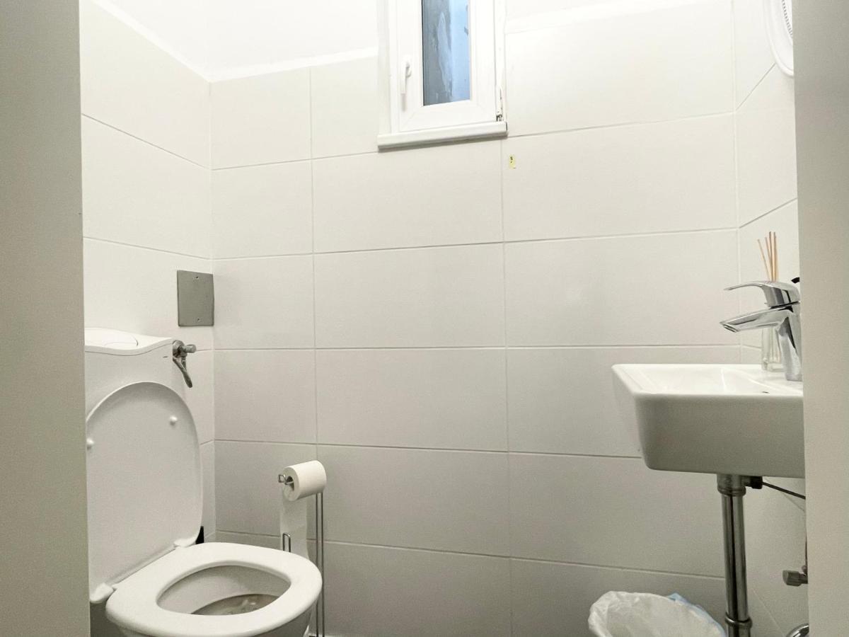 Premium Apartment Located At The Famous Vienna Kutschkermarkt Exterior foto